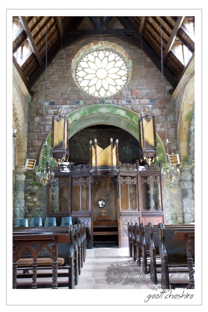 St Conans Kirk (14).jpg