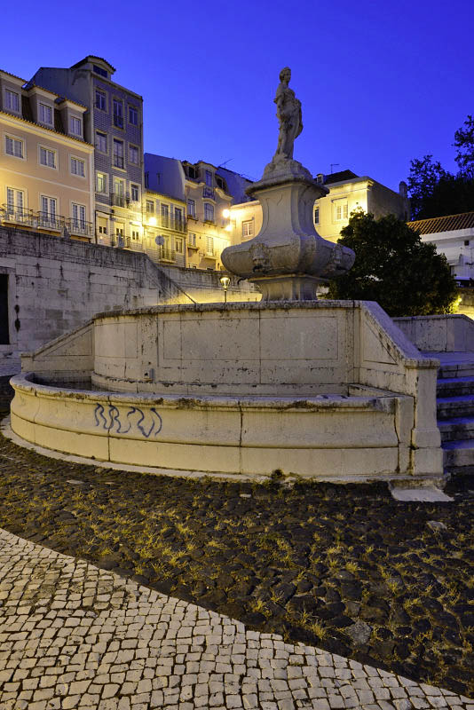 Jos Figueiredo Square