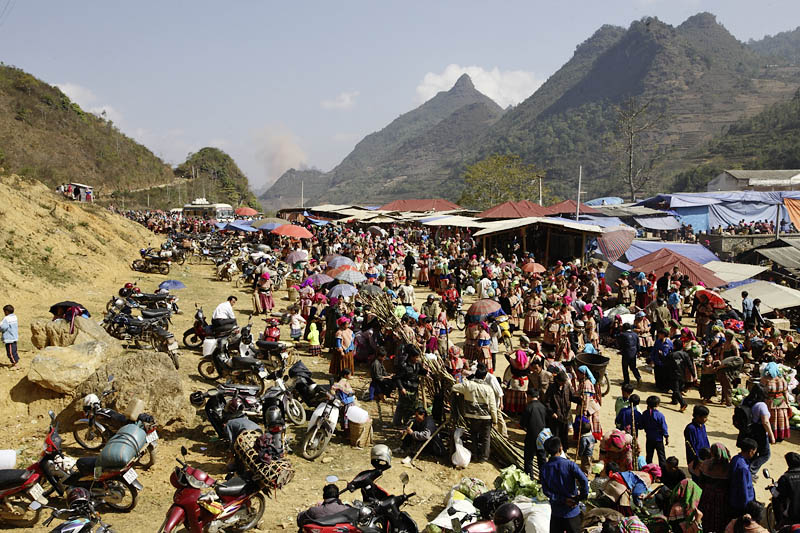Can Cau market