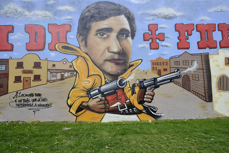 Conselheiro Fernando de Sousa Avenue, Exas, Kurtz Amor and Slap 2012 (gone)