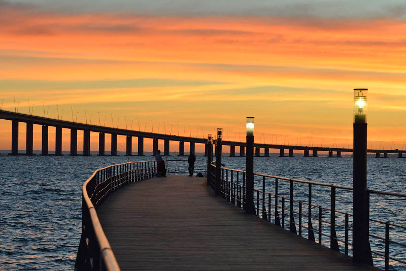 Pier and Vasco da Gama Bridge