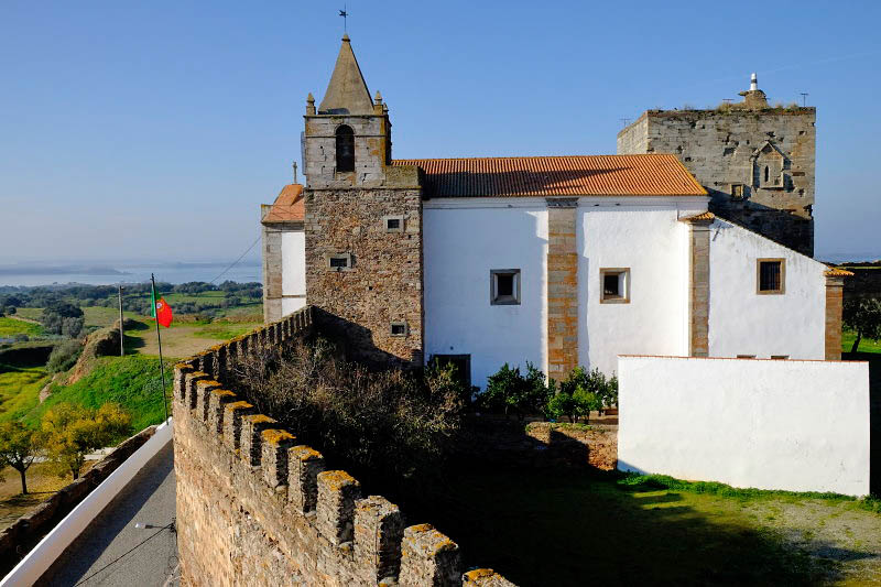 Mouro, Portugal