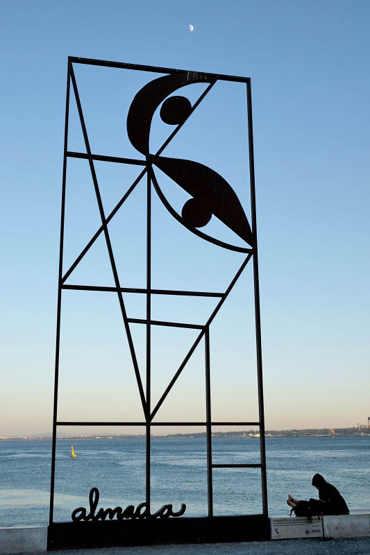 Tejo River Side