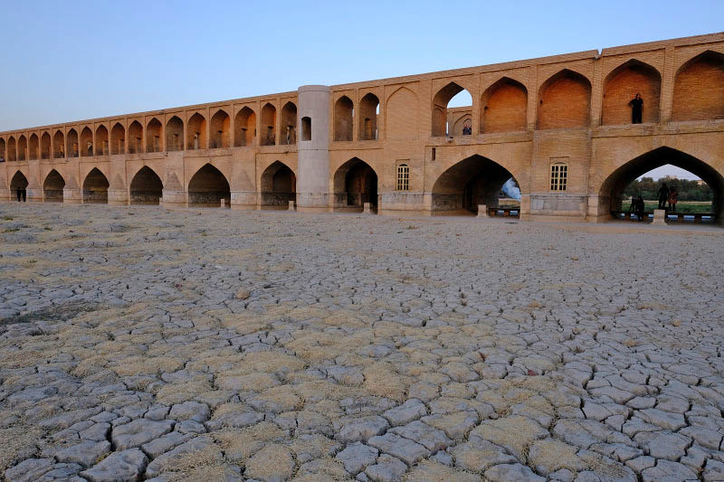 Esfahan, Si o Seh Pol Bridge