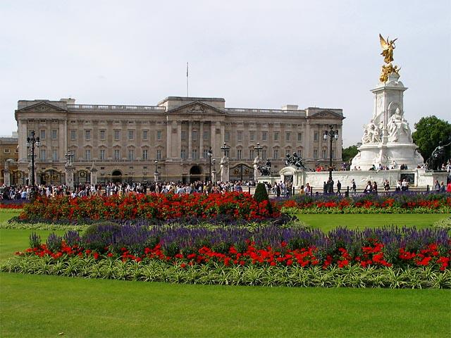 BUCKINGHAM PALACE