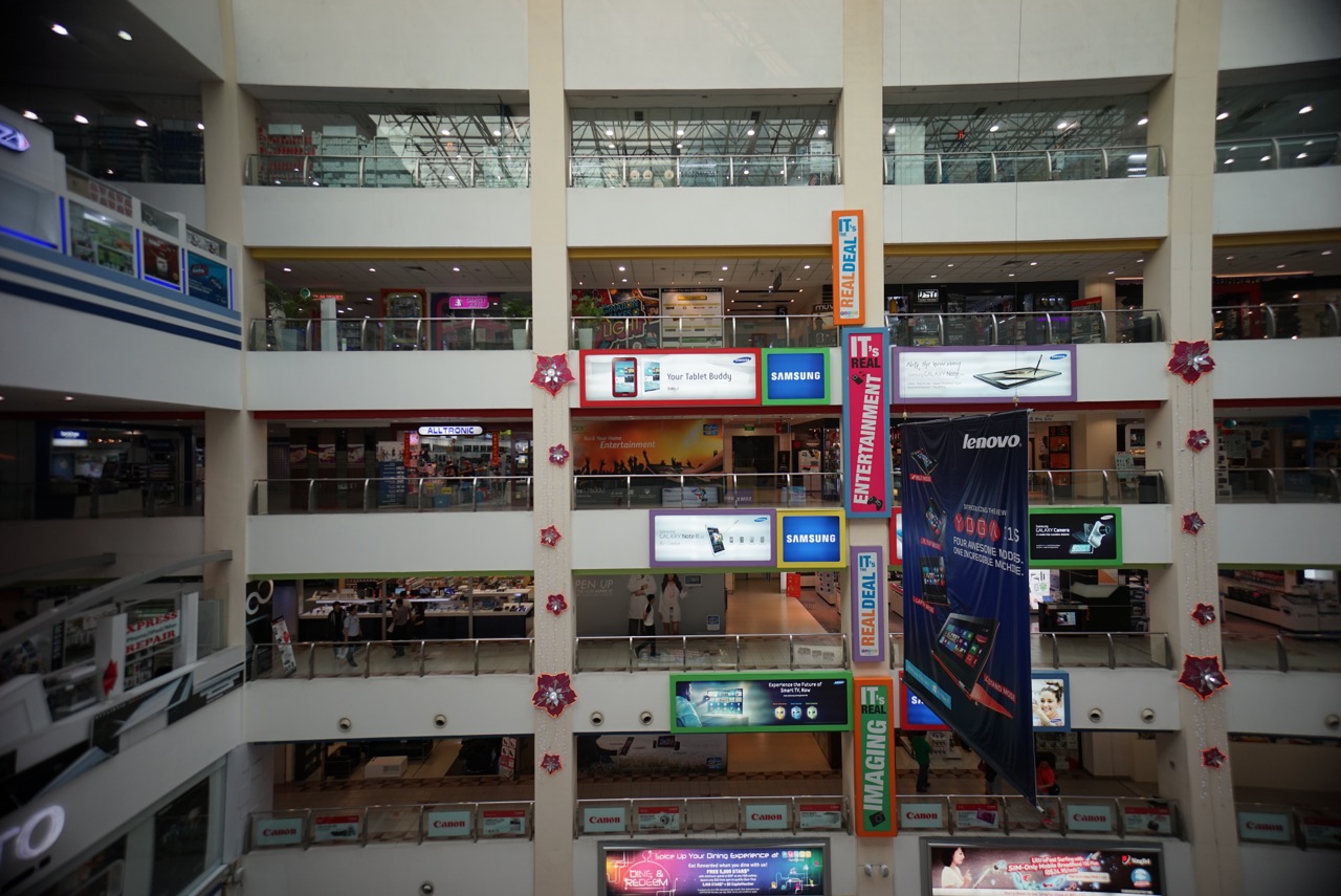 17mm f/4