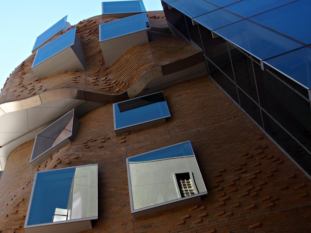 Dr Chau Chak Wing Building
