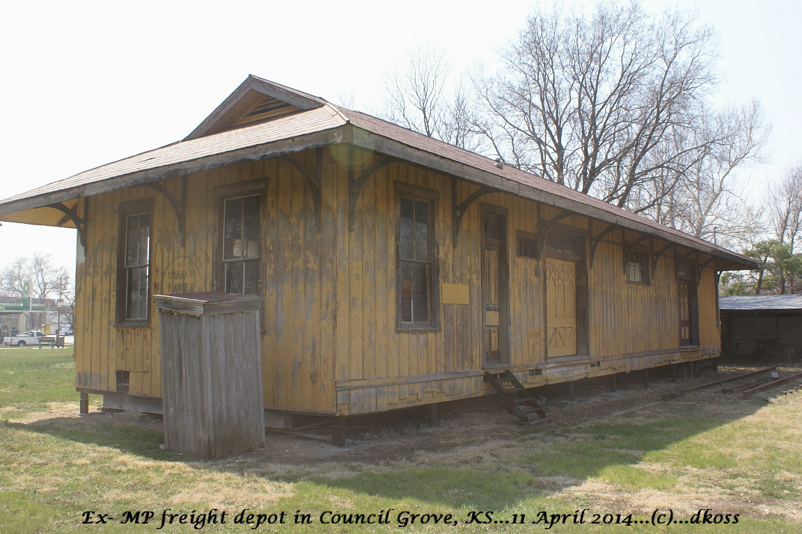 Ex- Council Grove KS MP freight depot 003.jpg