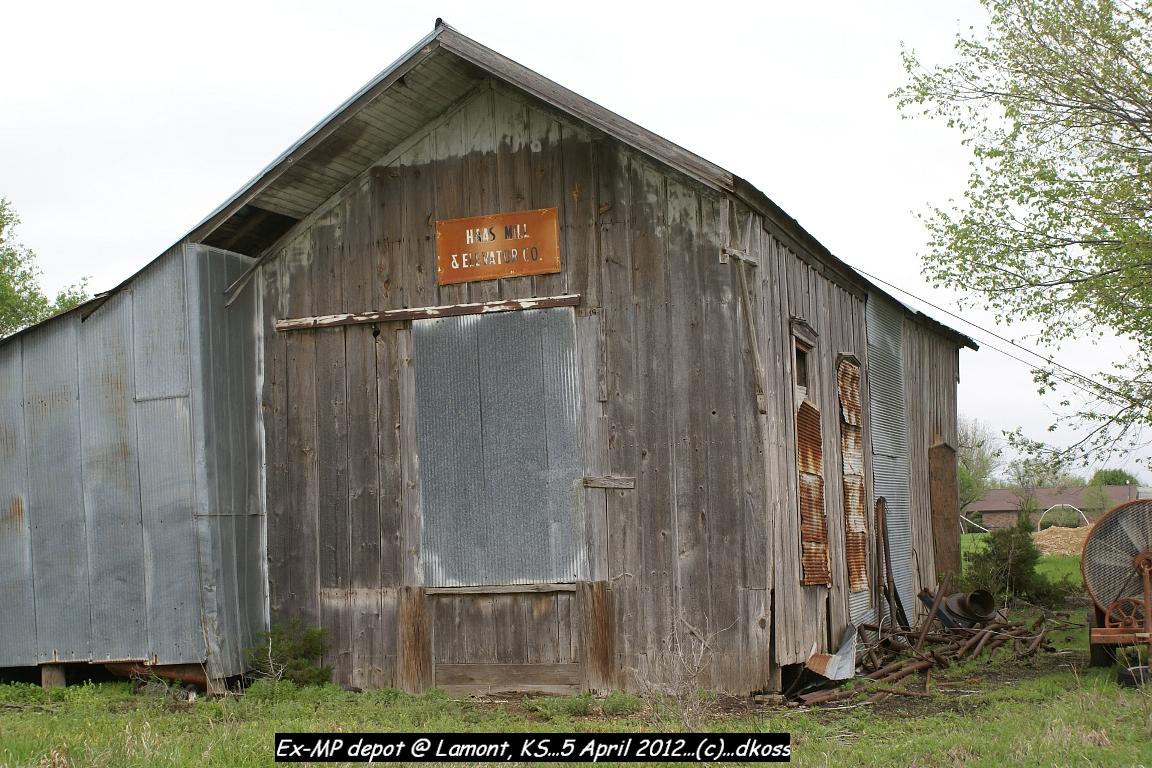 Ex-MP Depot  Lamont KS 001.jpg
