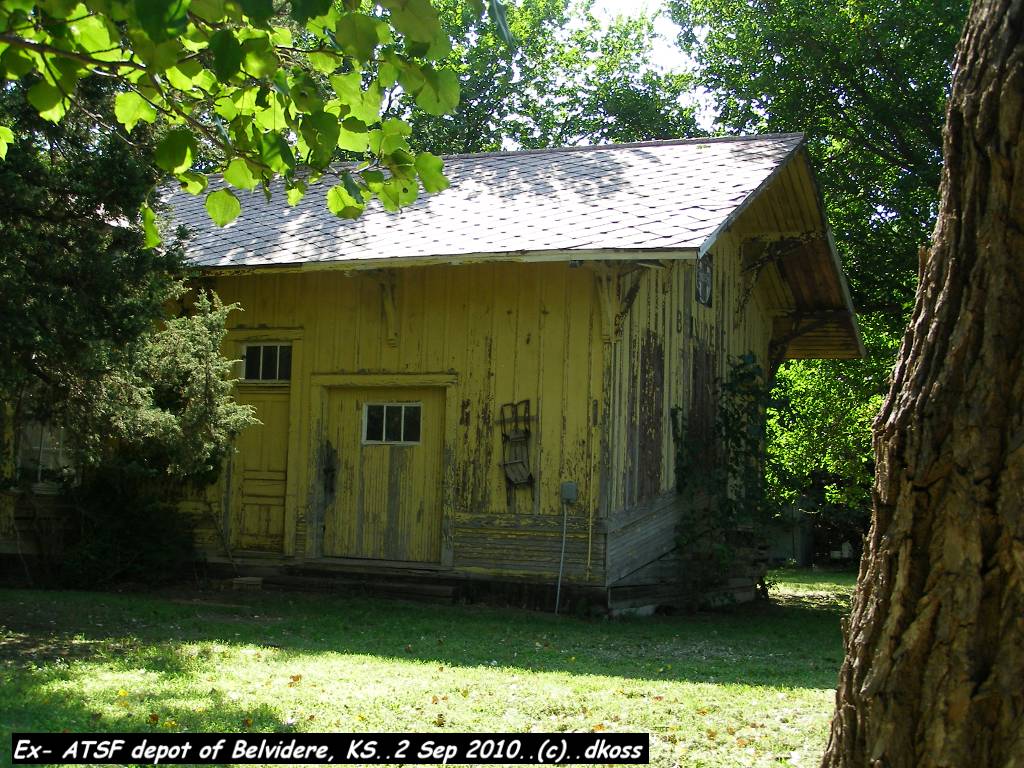 Ex- ATSF depot of Belvidere KS 002.jpg