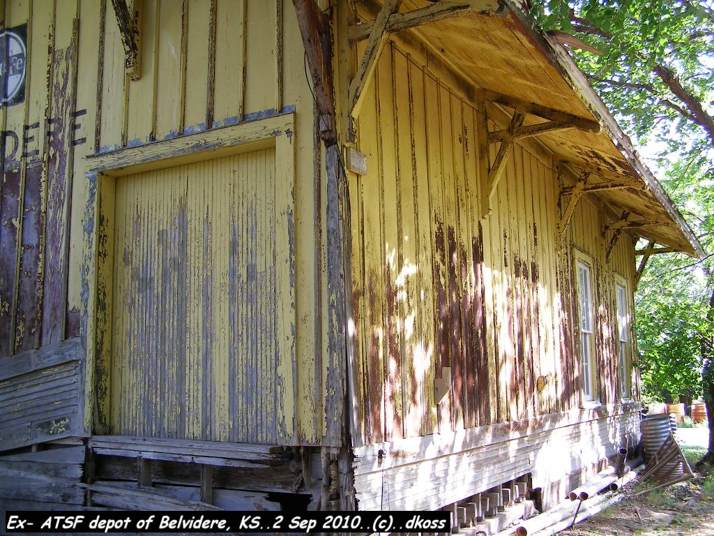 Ex- ATSF depot of Belvidere KS 003.jpg