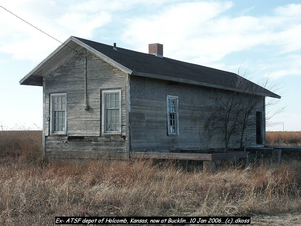 Ex- ATSF depot of Holcomb KS-002.jpg
