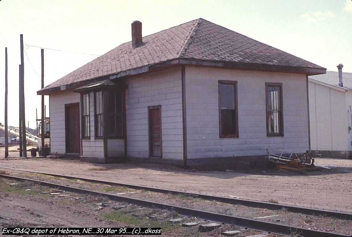 Ex-CBQ depot of Hebron Ne-002.jpg