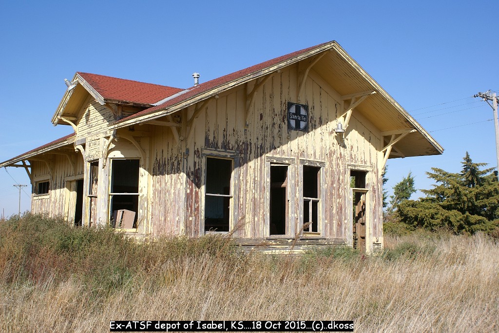 Ex-ATSF Isabel KS depot 003.jpg