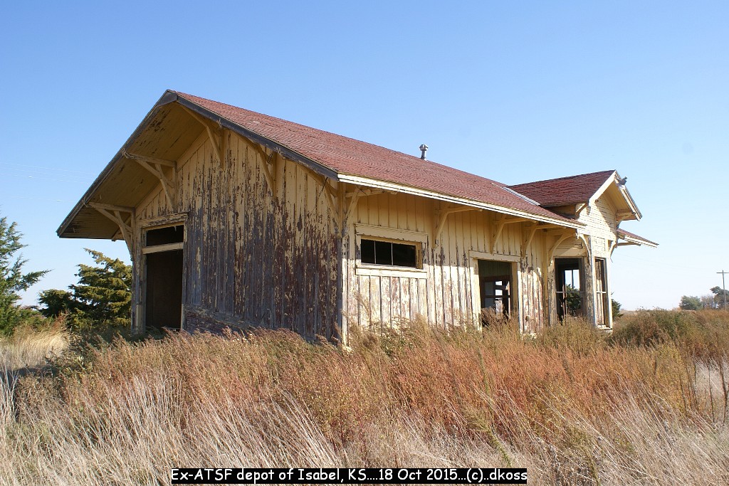 Ex-ATSF Isabel KS depot 005.jpg