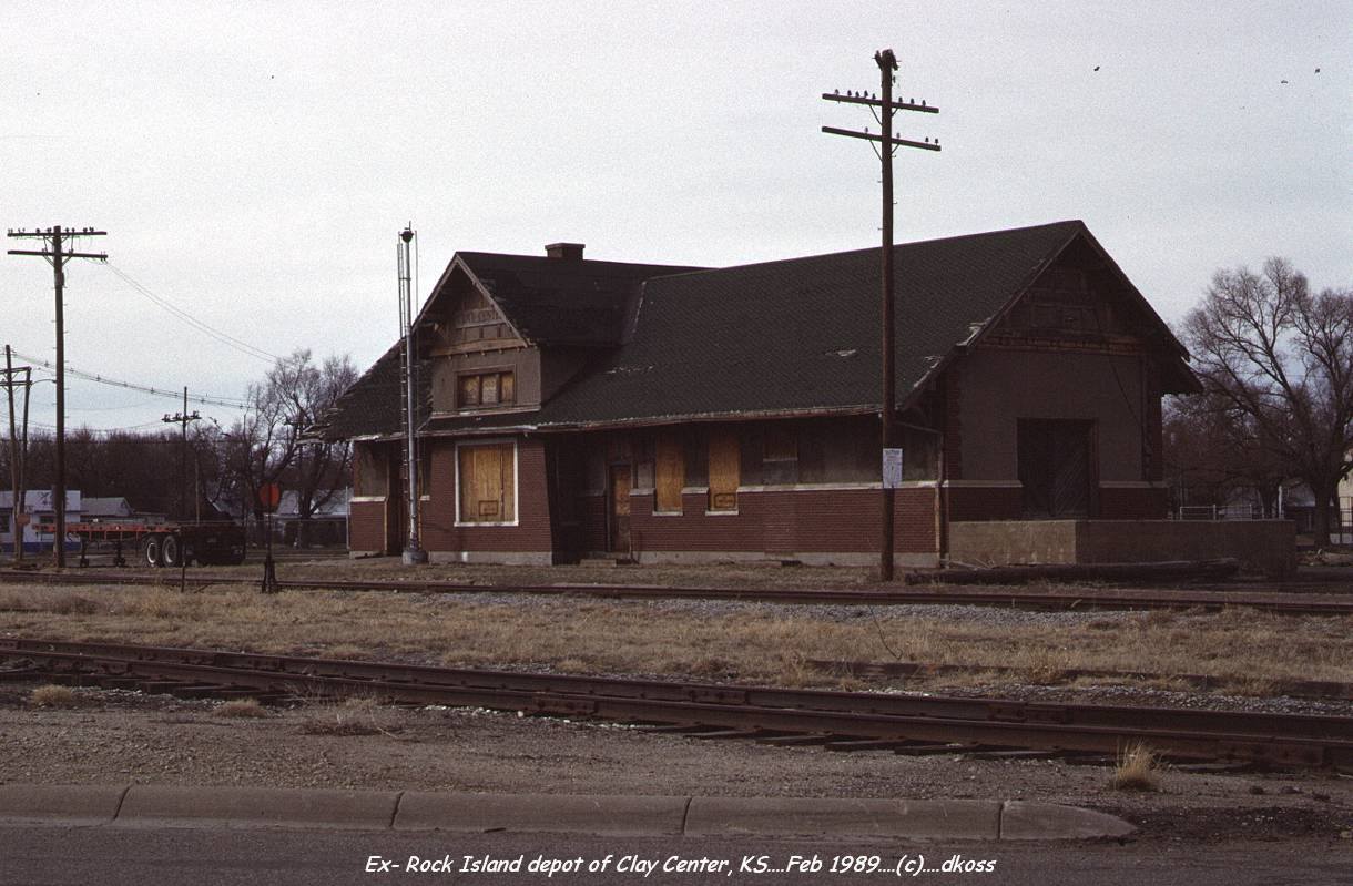 Ex-Rock Island depot of Clay Center KS-003.jpg
