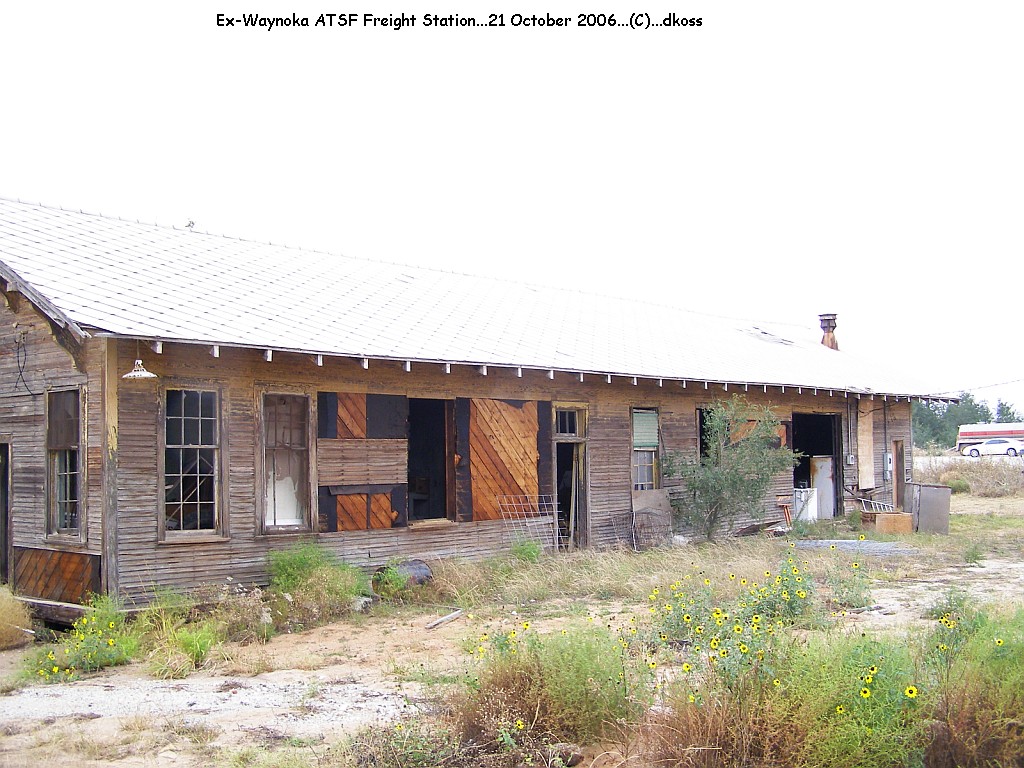 Waynoka ATSF Freight Station 003.jpg