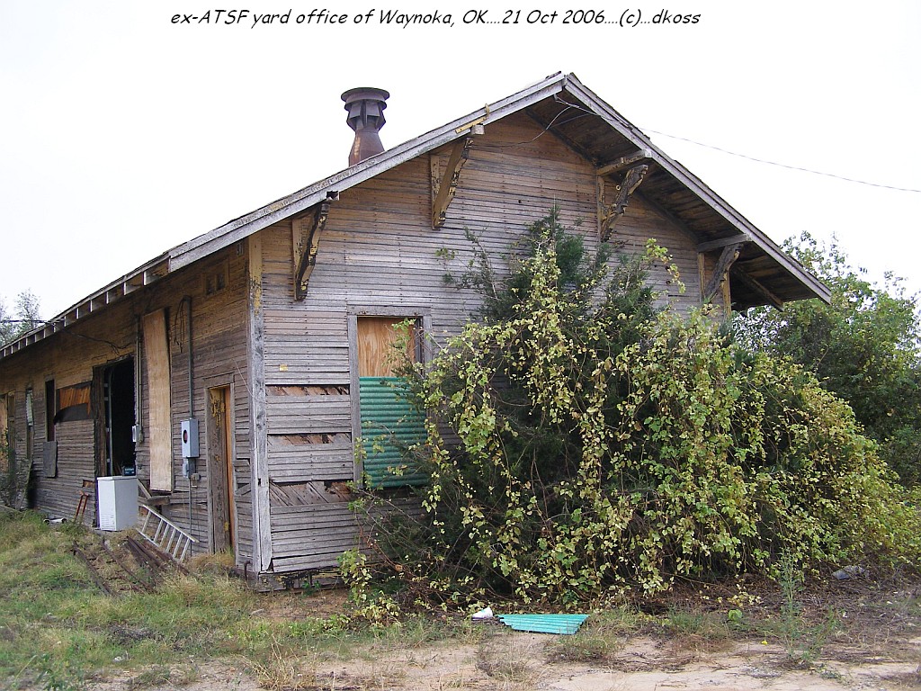 Waynoka ATSF yard office 006.jpg