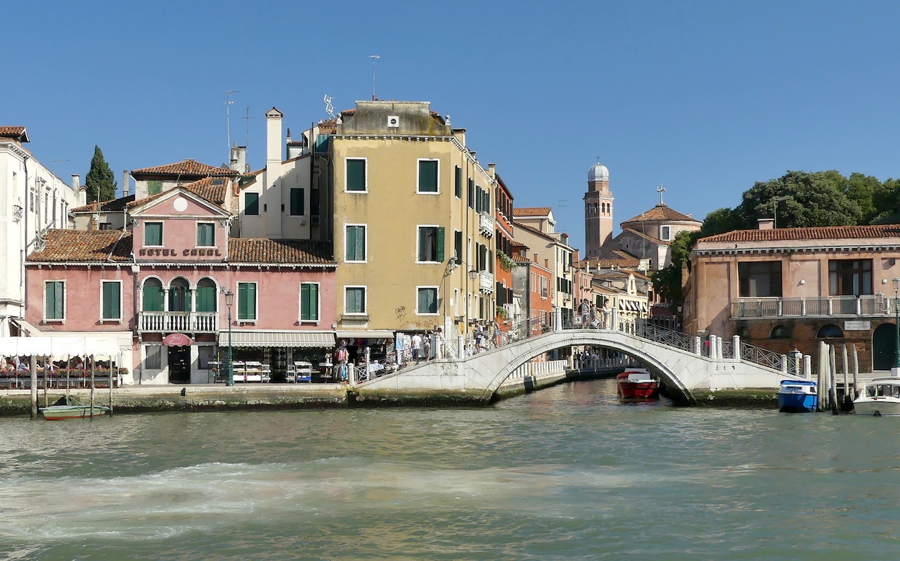 110 Venezia 2016 Grand Canal.jpg