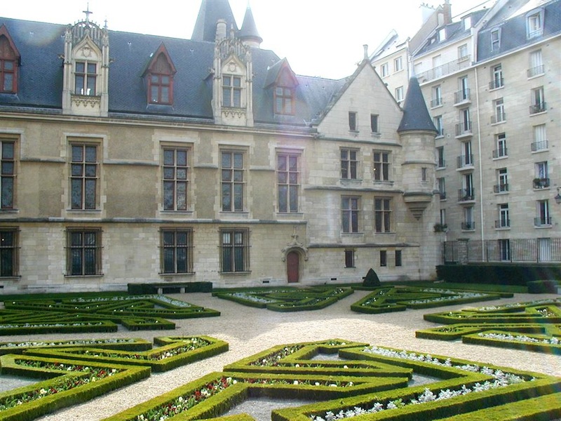 650 Marais - hotel de Sens garden.jpg