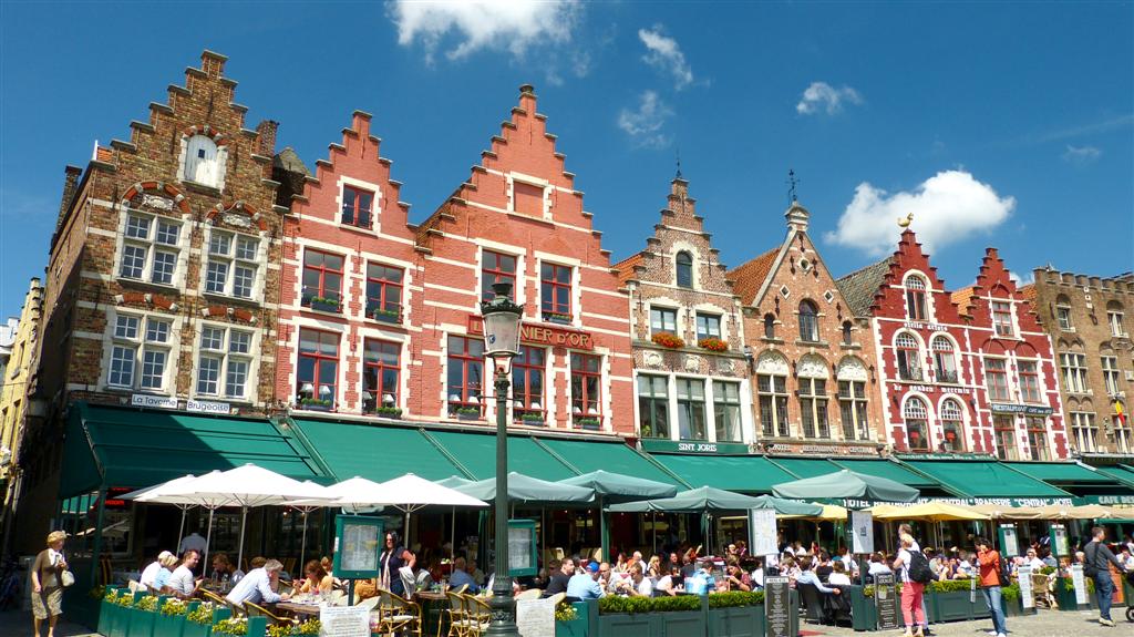 325 Brugge Grote Markt.jpg