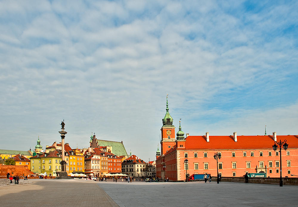 R - Royal Castle