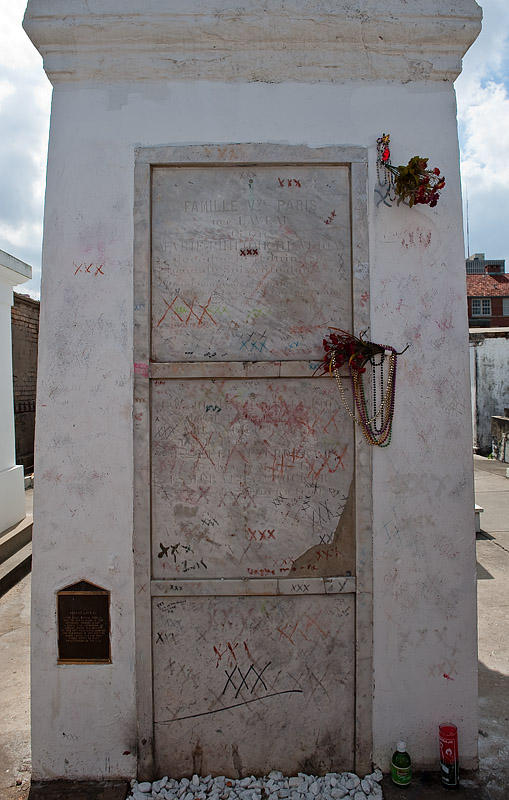 Marie Laveaus Tomb