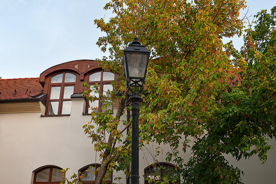 Lantern At Vr Street
