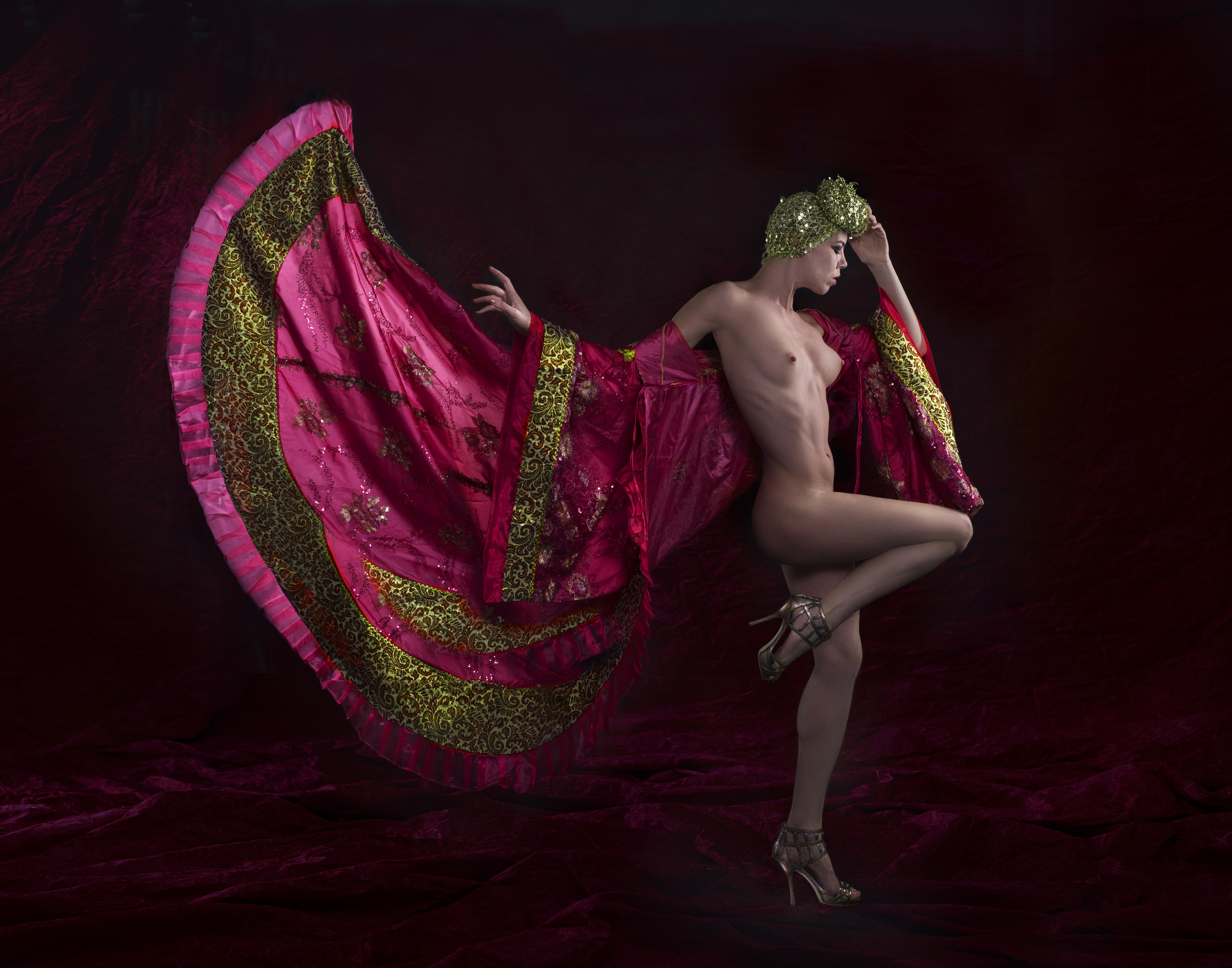 1_DANCER_1.jpg