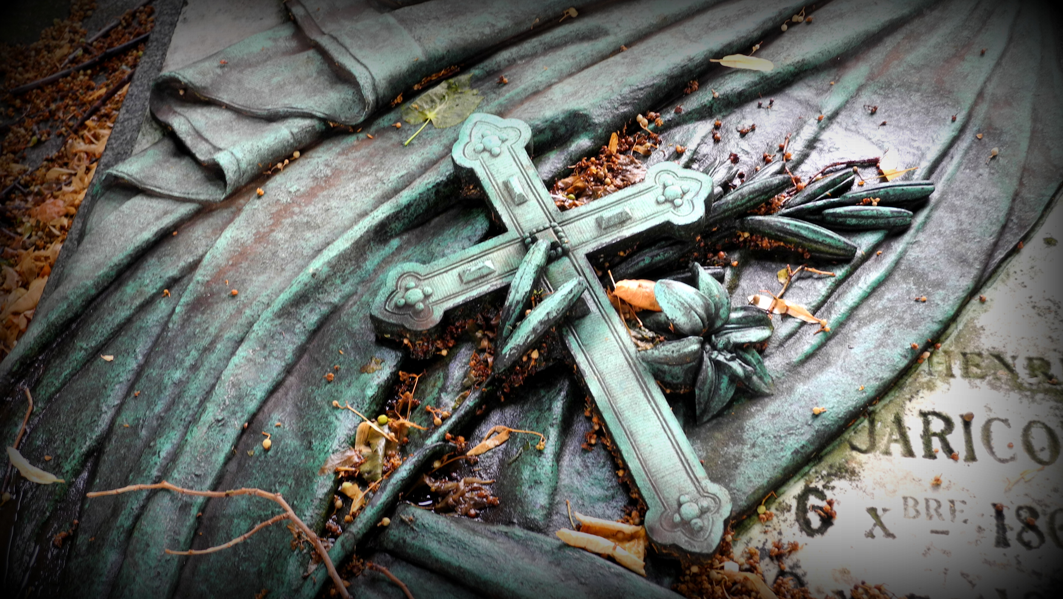Père Lachaise Cemetery Paris