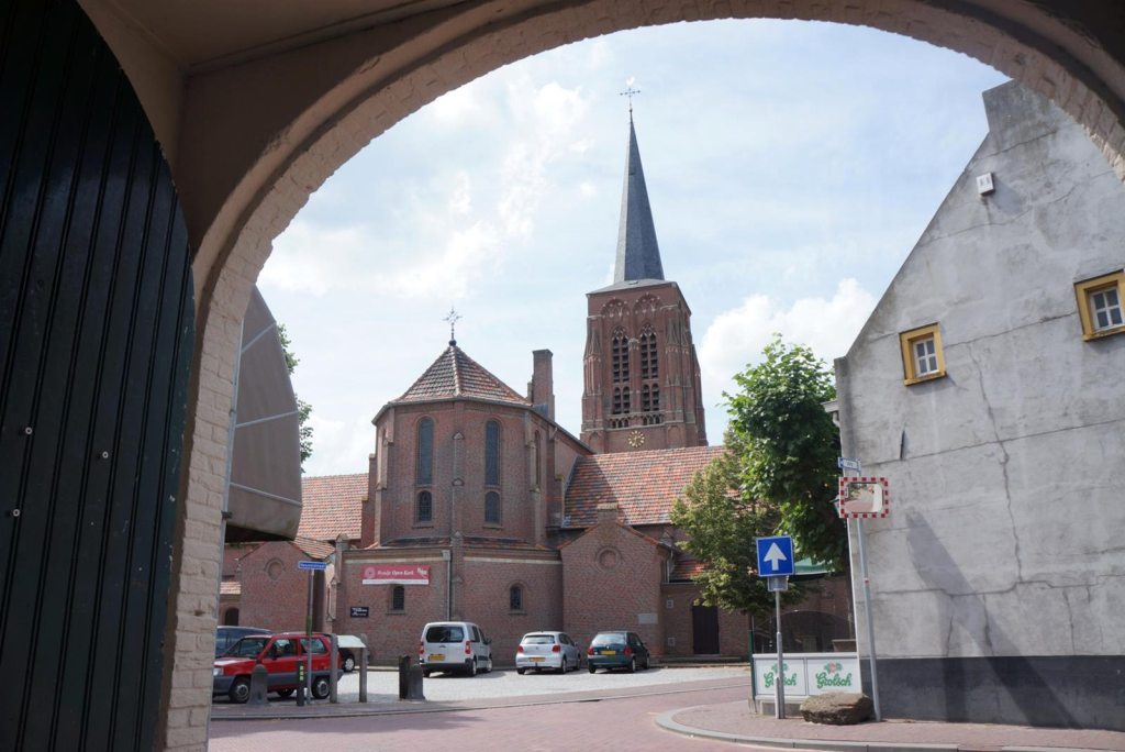 Alphen, RK kerk 14 [018], 2013.jpg