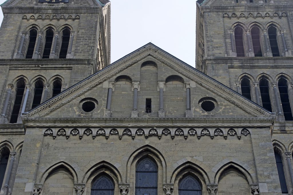 Roermond, RK olv Munsterkerk 28 [011], 2014.jpg