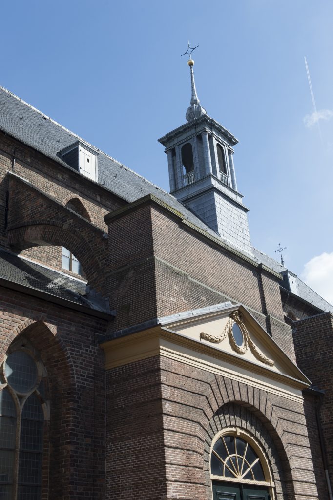 Zutphen, voorm NH Broederenkerk aan buitenzijde [011], 2014 1159.jpg