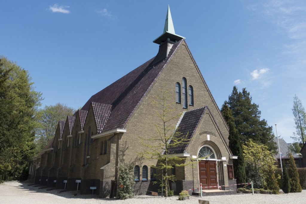 Apeldoorn, vrijzinnig prot Regentesse [011] 2015 2616.jpg