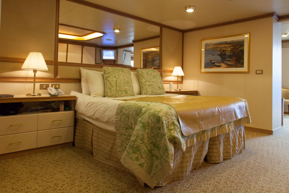 Mini Suite Dolphin Deck Emerald Princess