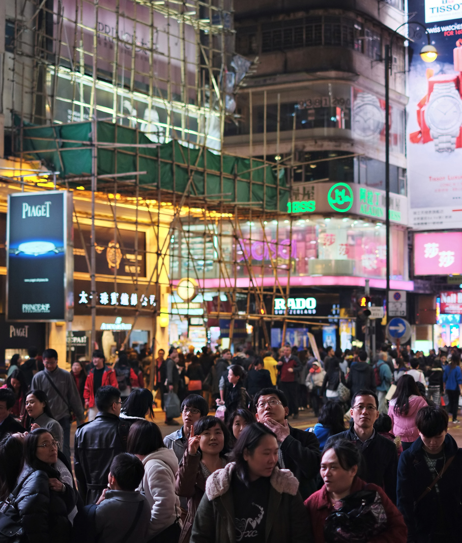 the sea of shoppers