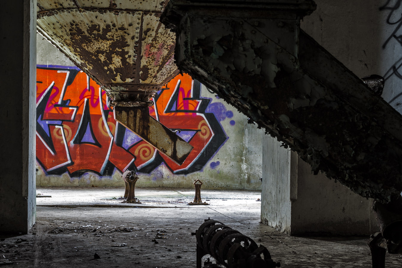 Hoppers and grafitti.jpg
