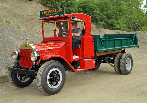 29 Mack_8714.jpg