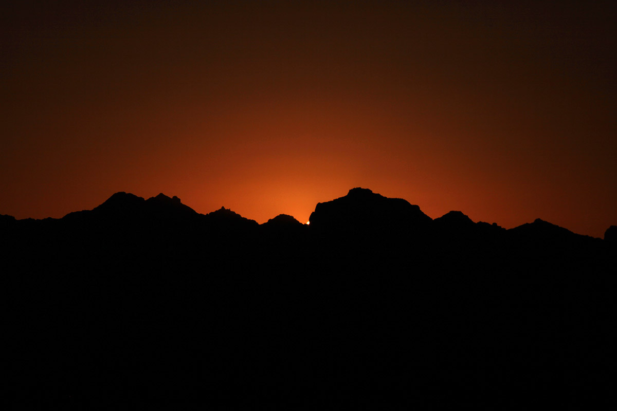 Sunrise Over Eagle Tail Mountains
