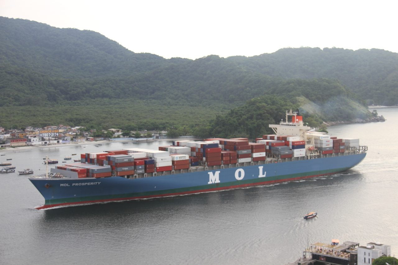 MOL Prosperity - 28 jan 2015.JPG