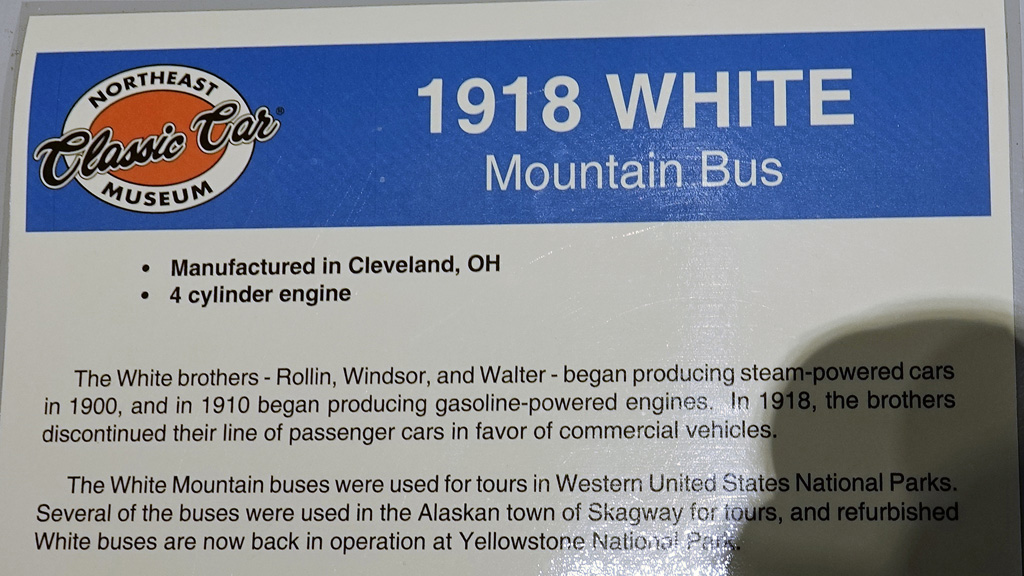 1918 White Mountain Bus a (MFNR).jpg