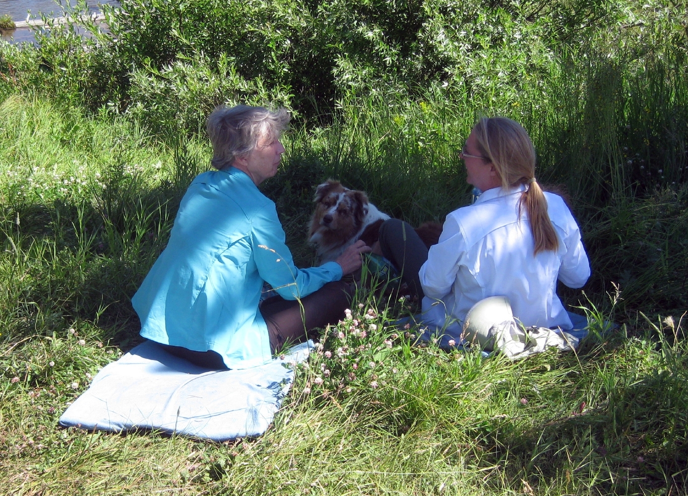 Britta and Lisa Doing Shuttle Sit