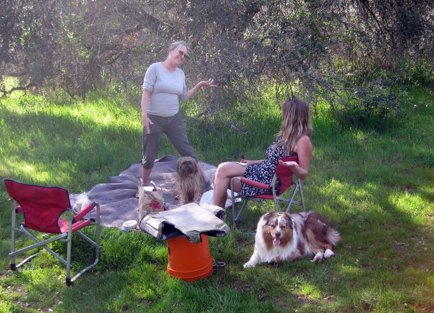 Lisa with Suzie Q, Chuckie, and Skye Lea at the Take-Out