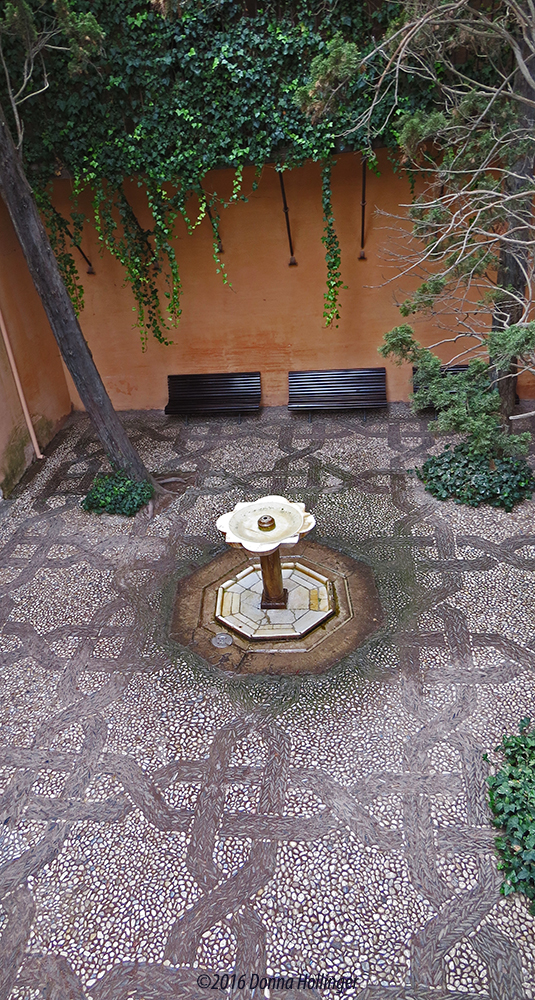 The Fountain in an Small Alcove