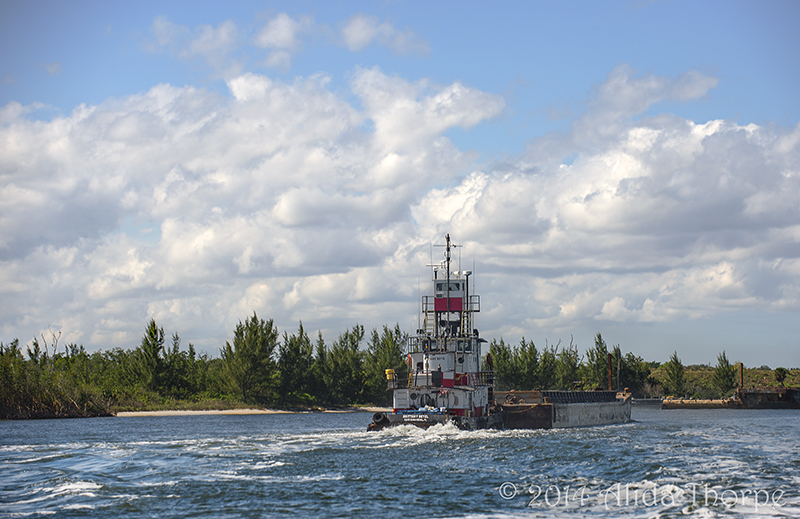 Tug on the St Lucie River