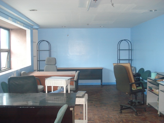 50 Sq.m Office Space for Lease in Legaspi Village