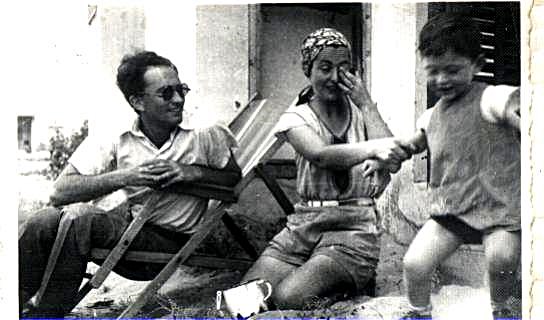 Eli Cohen family 1937.jpg