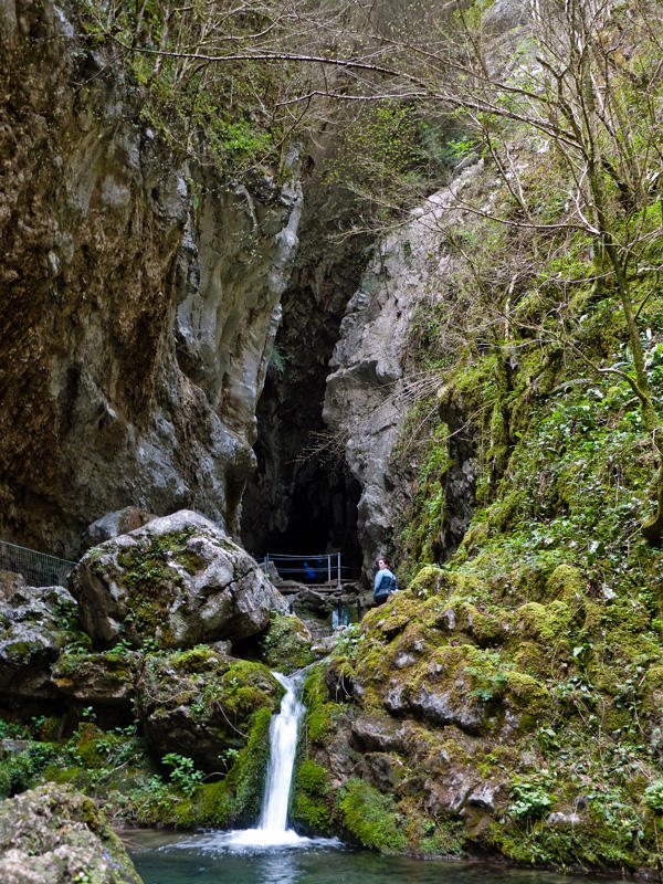 Sorpresa final, la gruta