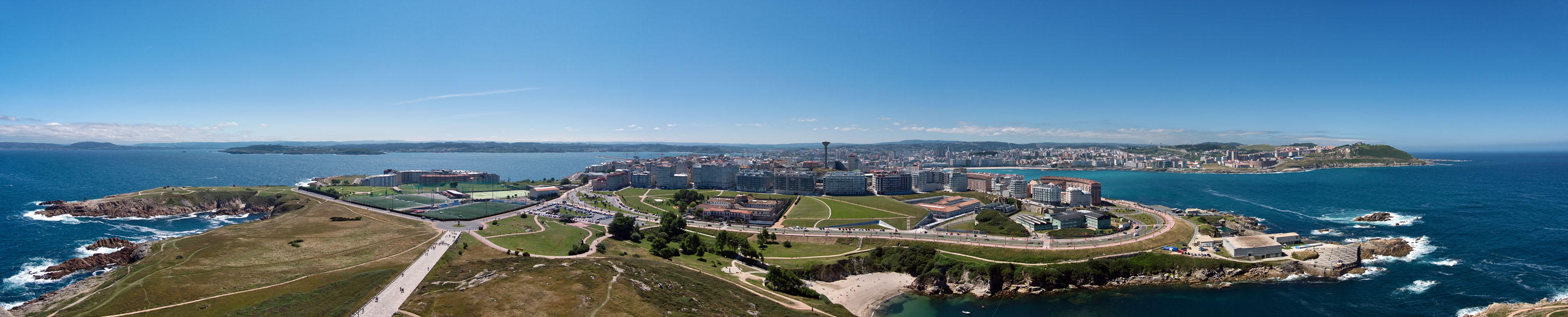 Panoramica A Corua desde la torre de Hercules