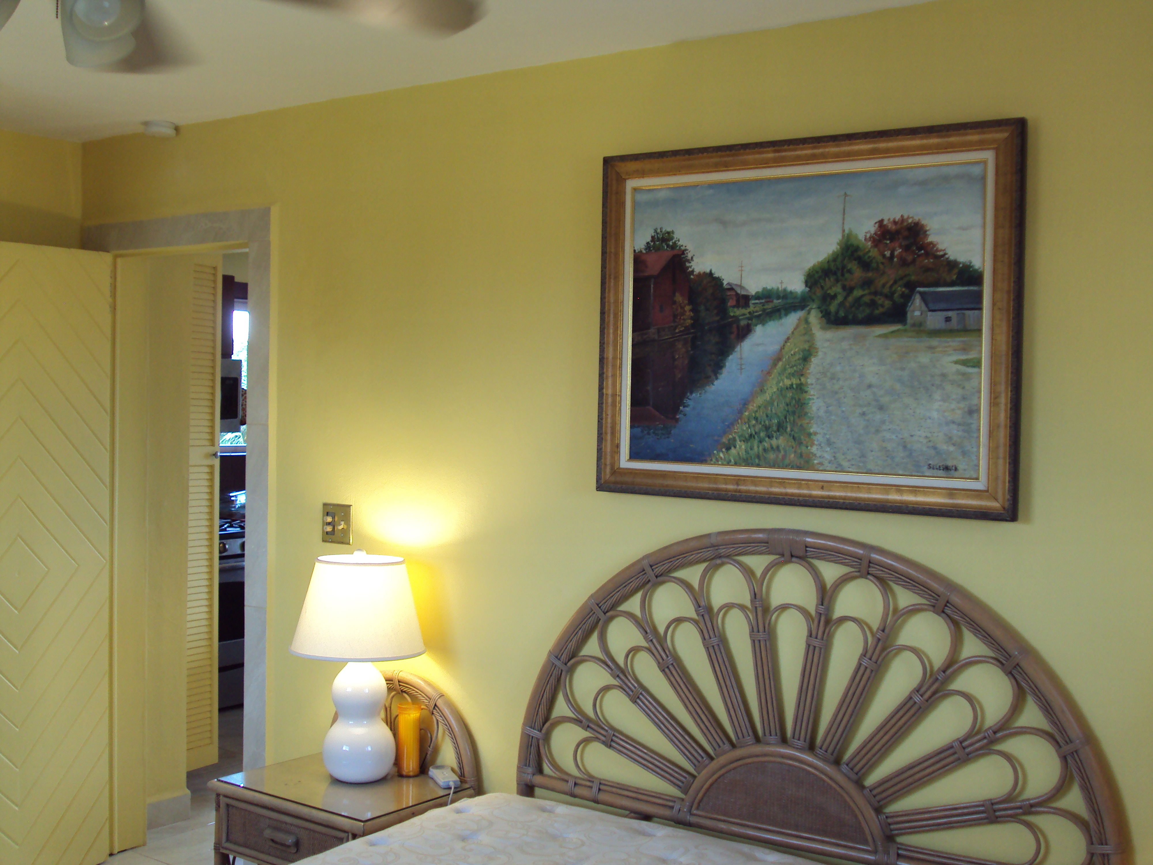 CONDO 117 015.JPG